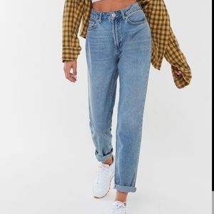 BDG Light Blue Mom Jeans - W28